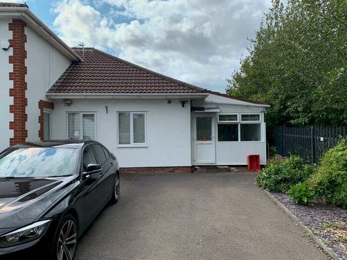 Studio To Rent In Down Road, Bristol, BS36