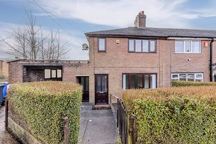 3 Bedroom Town House To Rent In Roseberry Street, Chell, ST6