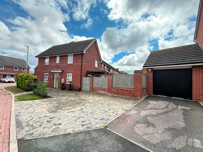 3 Bedroom Semi-Detached House For Sale In Princeton Way, Ellesmere Port, CH65