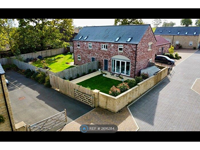 3 Bedroom Semi-Detached House To Rent In Glebe Court, Killinghall, Harrogate, HG3