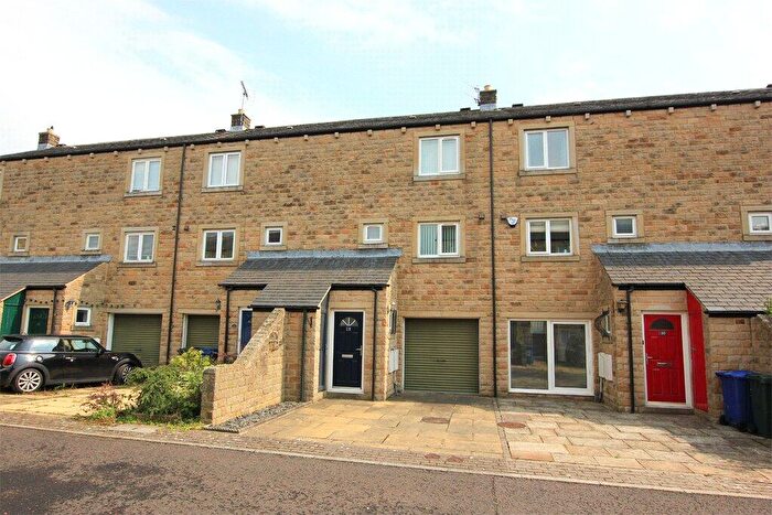 2 Bedroom Terraced House For Sale In Sackville Street, Skipton, BD23