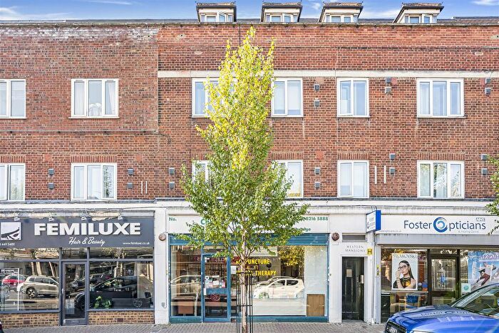 2 Bedroom Flat To Rent In Western Mansions, Great North Road, New Barnet, EN5