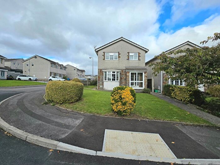 3 Bedroom Detached House For Sale In Maple Drive, Brackla, CF31
