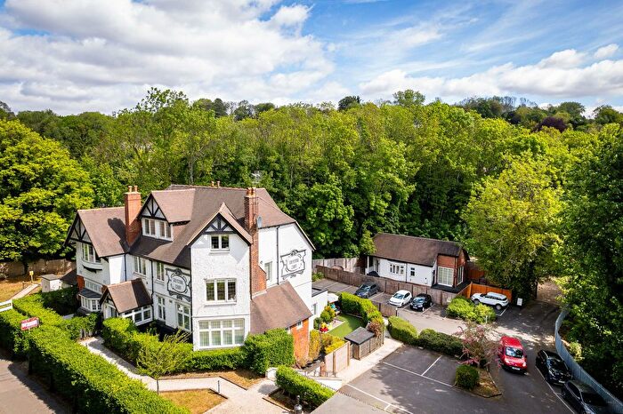 1 Bedroom Flat For Sale In London Road North, Merstham, RH1