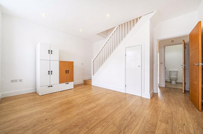 3 Bedroom Terraced House For Sale In Corbylands Road, Sidcup, DA15
