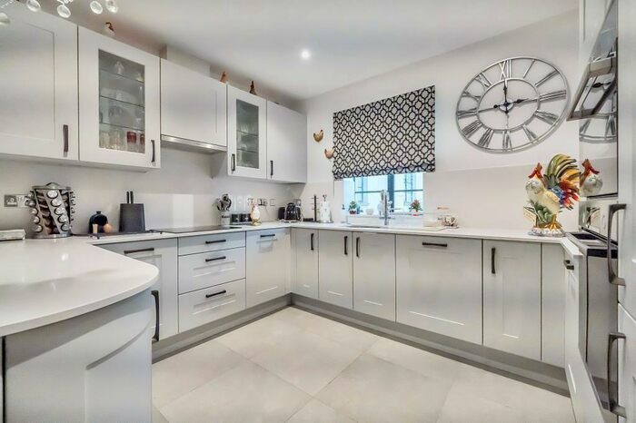 2 Bedroom Semi-Detached Bungalow For Sale In Wellington Crescent, Stanton Harcourt, OX29