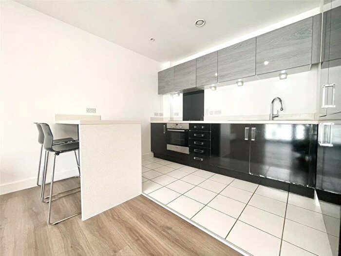1 Bedroom Flat For Sale In Millennium Promenade, Bristol, BS1
