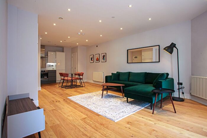 1 Bedroom Flat To Rent In Waldorf House, Cooper Street, Manchester, M2