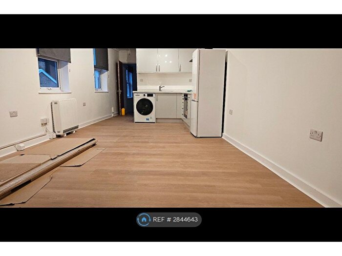 1 Bedroom Flat To Rent In Woolwich New Road, London, SE18