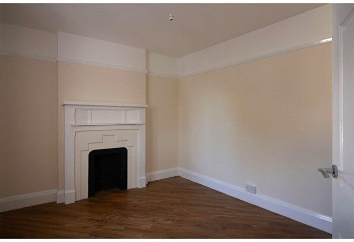 2 Bedroom Apartment To Rent In High Street, Banstead, Surrey, SM7