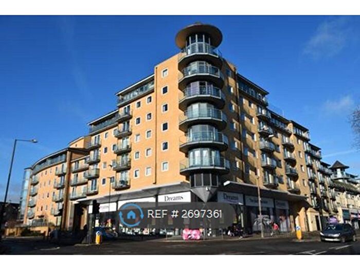 1 Bedroom Flat To Rent In Berberis House, Feltham, TW13