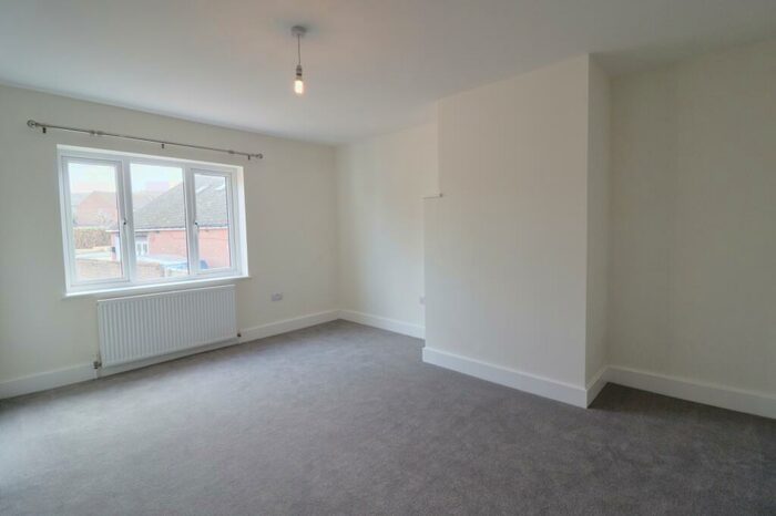 2 Bedroom Apartment To Rent In New Road, Princes Risborough, HP27