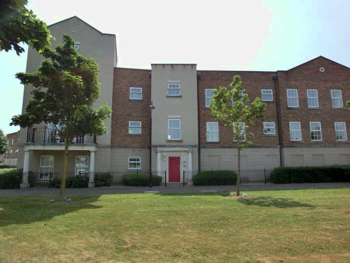 2 Bedroom Flat To Rent In Liverymen Walk, Greenhithe, Kent, DA9