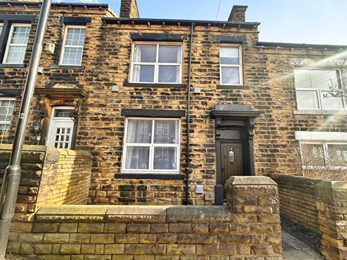4 Bedroom Terraced House For Sale In Hough Lane, Leeds, LS13