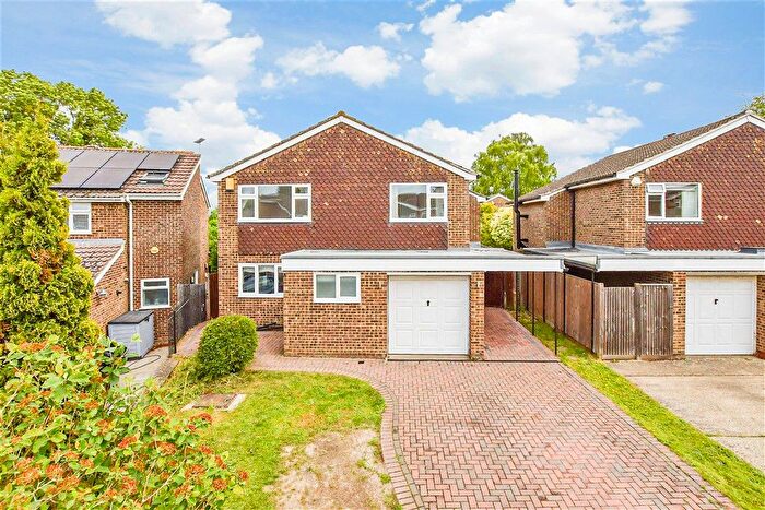 4 Bedroom Detached House For Sale In Sevington Park, Maidstone, Kent, ME15