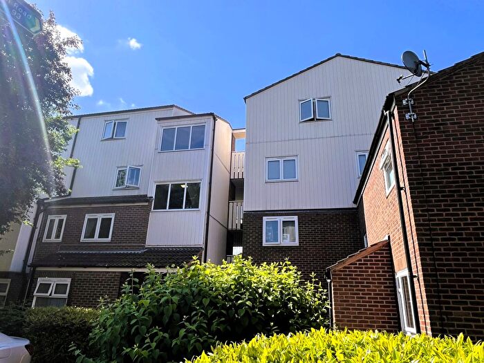 1 Bedroom Flat To Rent In Cottington Road, Hanworth, Feltham, TW13