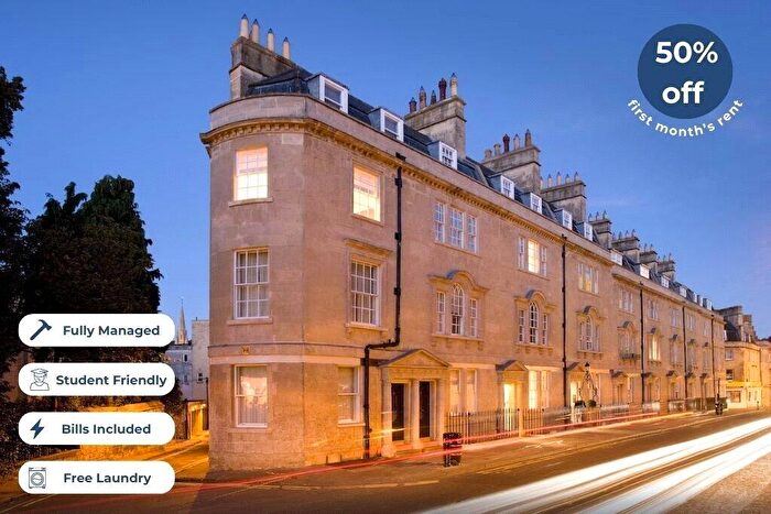 2 Bedroom Flat To Rent In St. James's Parade, Bath, Somerset, BA1