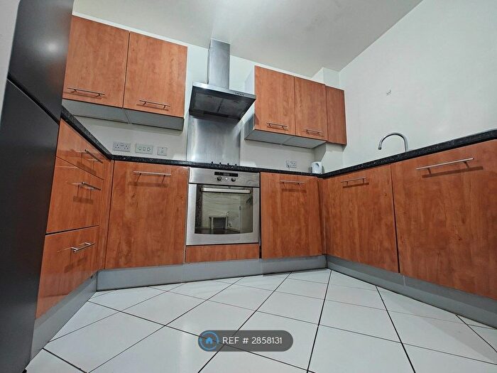 2 Bedroom Flat To Rent In Skyline, Birmingham, B1