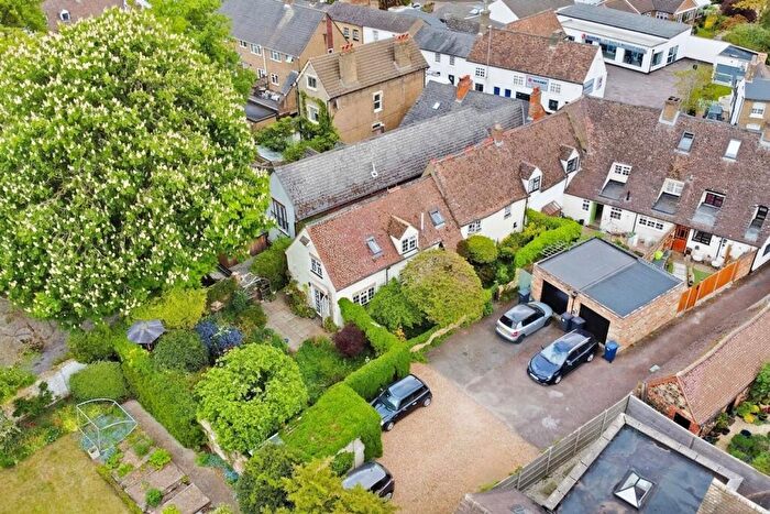 4 Bedroom Cottage For Sale In St. Marys Street, Eynesbury, PE19
