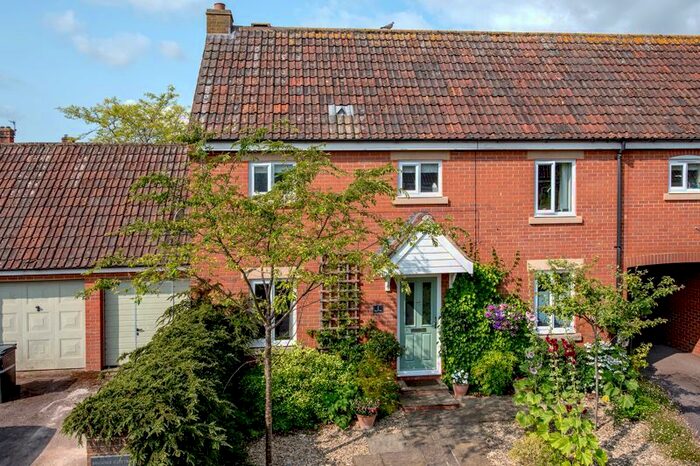 3 Bedroom Semi-Detached House For Sale In Chapel Close, North Curry, Taunton, TA3