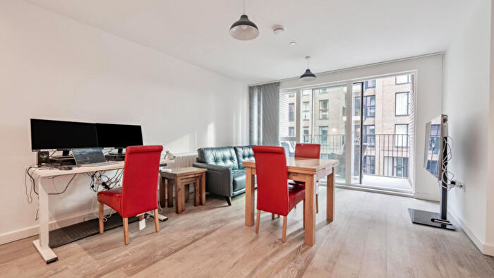 1 Bedroom Flat For Sale In Palmer Street, Reading, RG1