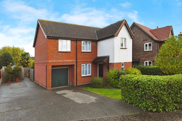 4 Bedroom Detached House For Sale In Beachs Drive, Chelmsford, Essex, CM1