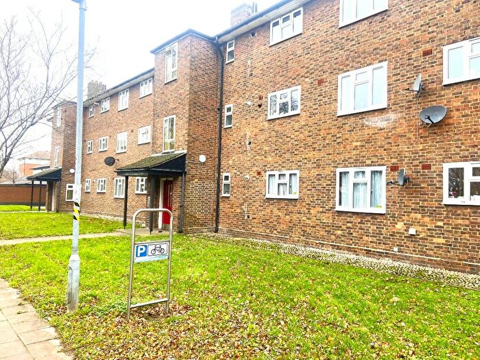 1 Bedroom Flat To Rent In Cam Green, South Ockendon, Essex, RM15