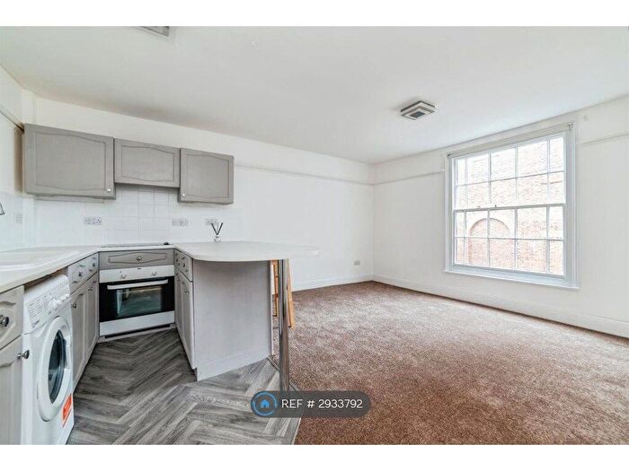 Studio To Rent In Honey Lane, Hertford, SG14