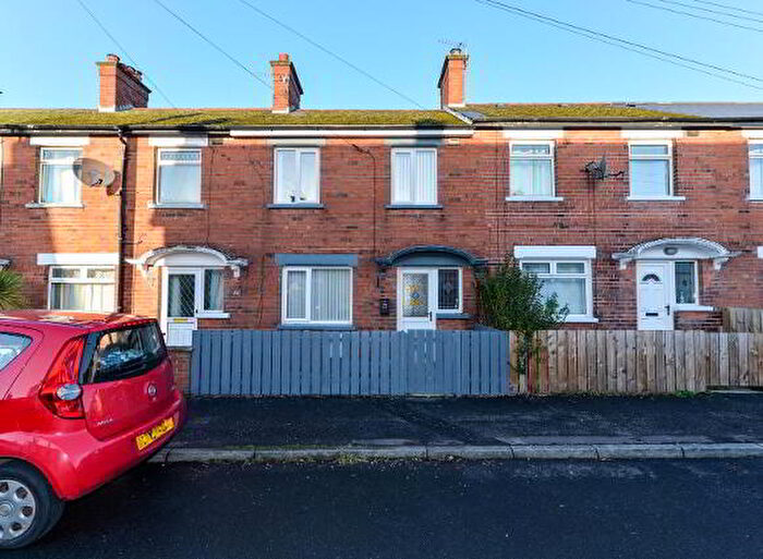 3 Bedroom Mid Terraced House To Rent In Brandon Parade, Belfast, BT4