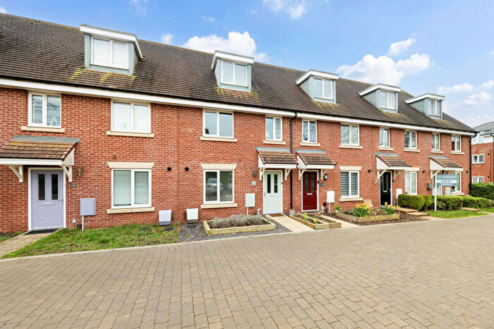 4 Bedroom Terraced House For Sale In Firecracker Drive, Locks Heath, SO31