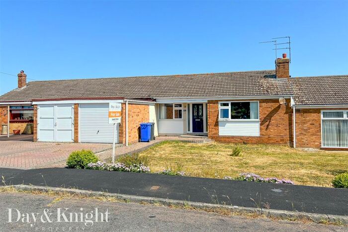 3 Bedroom Terraced Bungalow To Rent In Smith Crescent, Kessingland, Lowestoft, NR33