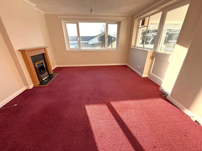 2 Bedroom Bungalow For Sale In Linden Close, Exmouth, EX8