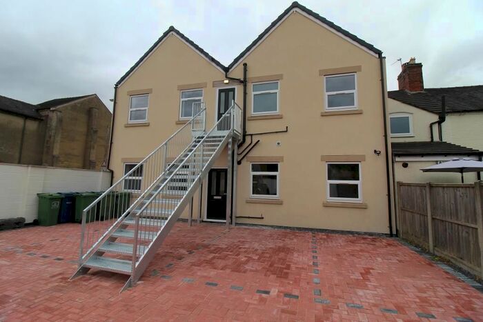 2 Bedroom Flat To Rent In Rowley Street, Stafford, Staffordshire, ST16