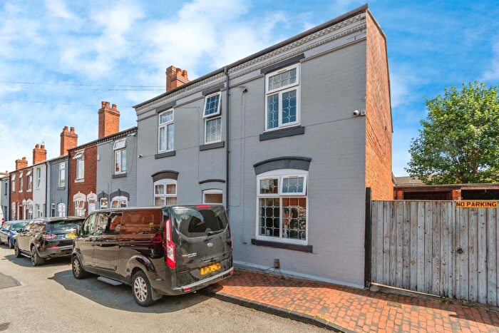 2 Bedroom Semi-Detached House For Sale In Holcroft Street, Tipton, DY4