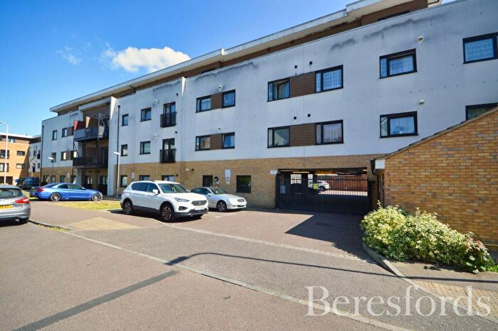 2 Bedroom Apartment For Sale In Autumn Court, Spring Gardens, RM7