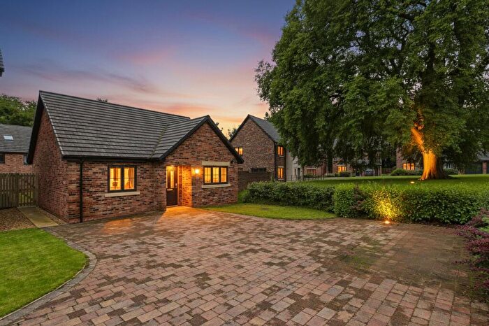 2 Bedroom Detached Bungalow For Sale In Meadow View, Frizington, CA26