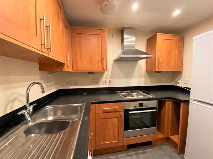 1 Bedroom Apartment To Rent In Woking, Surrey, GU21