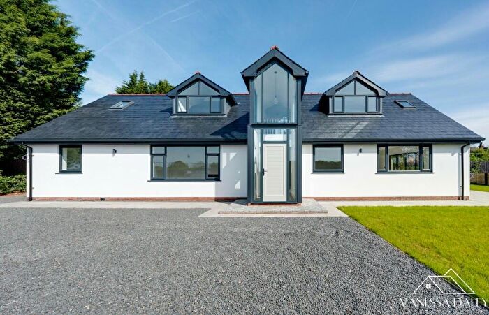 4 Bedroom Detached House To Rent In Darkinson Lane, Lea Town, PR4