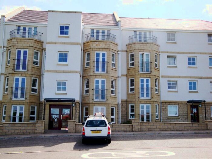 2 Bedroom Flat To Rent In Bittern Court, Dunfermline, Fife KY11