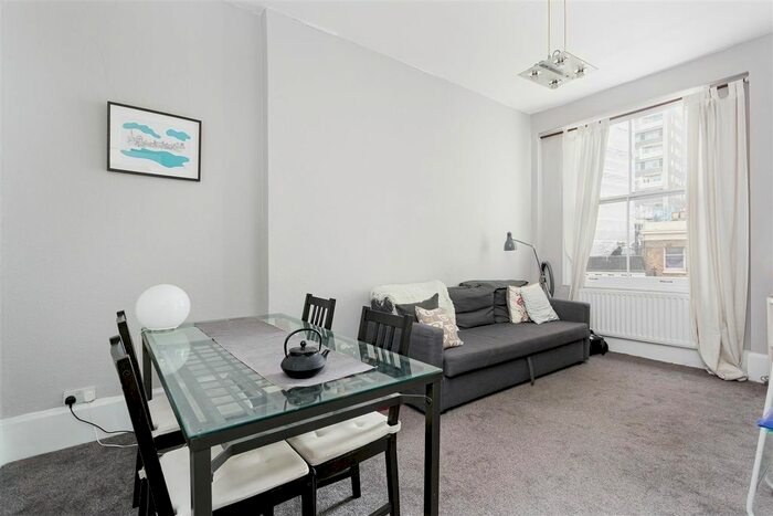 3 Bedroom Flat To Rent In Pembridge Road, London, W11