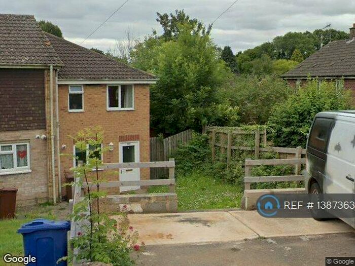 2 Bedroom End Of Terrace House To Rent In Lennox Gardens, Banbury, OX16