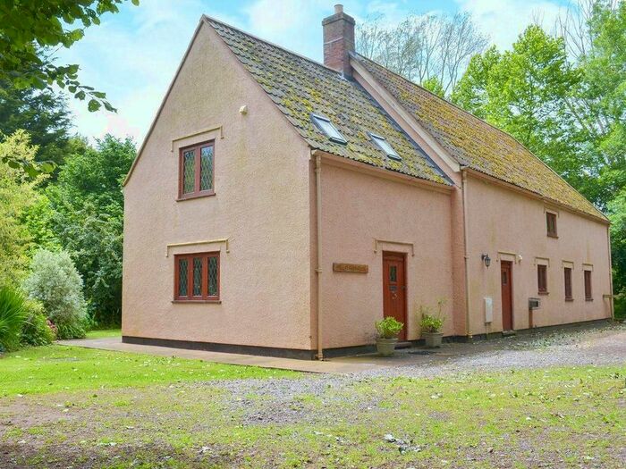 4 Bedroom Detached House To Rent In Mill Farmhouse, North Newton, Bridgwater, TA7