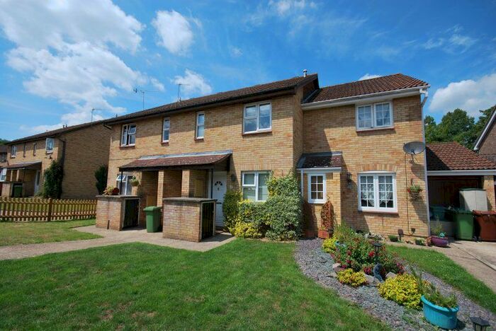 1 Bedroom Flat To Rent In Ashenden Walk, Tunbridge Wells, TN2