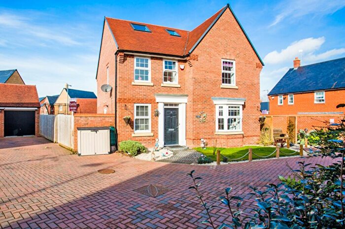 5 Bedroom Detached House To Rent In Butterfly Close, Buckingham, MK18