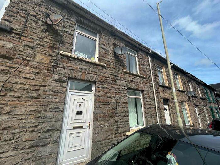3 Bedroom House To Rent In Grovefield Terrace, Tonypandy, CF40