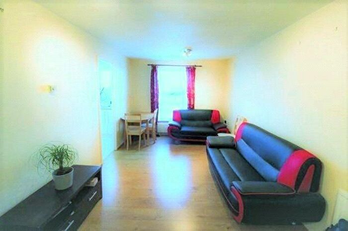 1 Bedroom Flat To Rent In Oakleigh Road North, Whetstone, London, N20