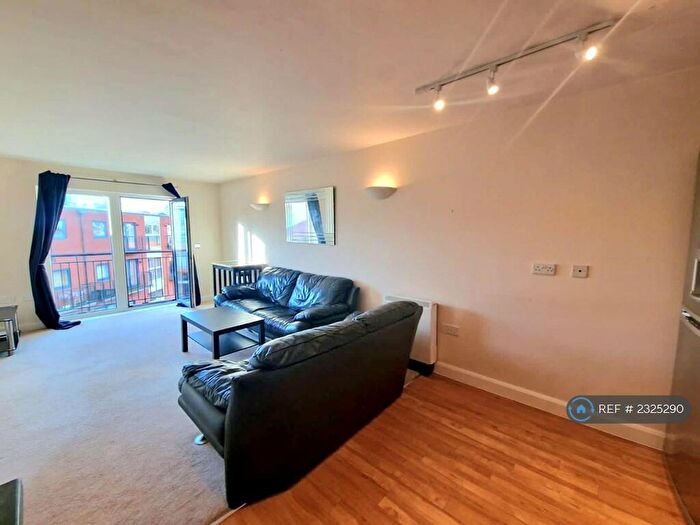 1 Bedroom Flat To Rent In Washington Wharf, Birmingham, B1