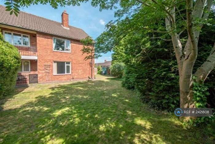 3 Bedroom Maisonette To Rent In Slade Lane, Birmingham, B28