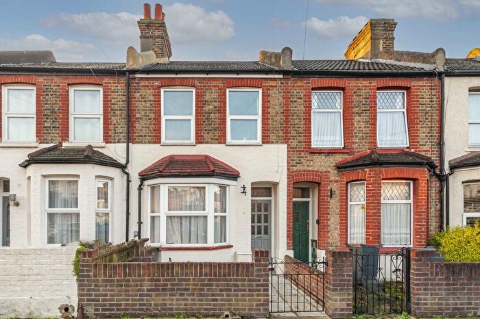 2 Bedroom Terraced House For Sale In Marian Road, Streatham, SW16