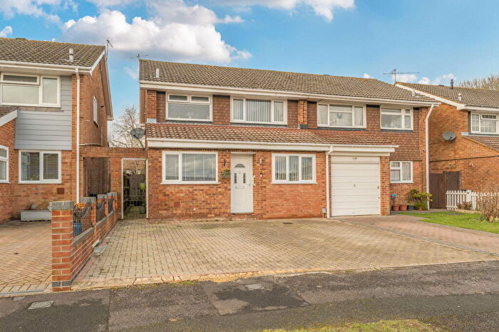 3 Bedroom Semi Detached House For Sale In Borodin Close, Basingstoke, RG22
